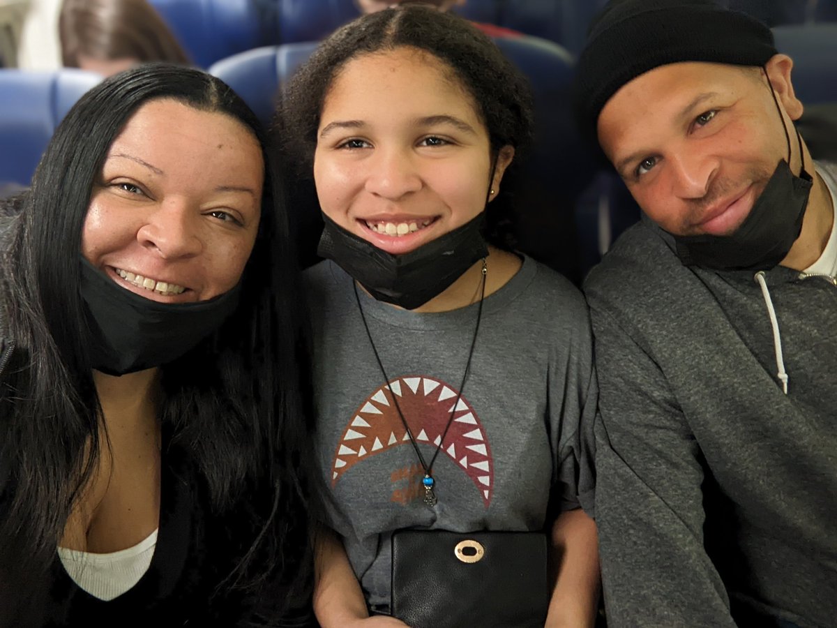kclipp11's tweet photo. Some much needed quality time with #TheBatchelors #SpringBreak #firstflightout #myworld #blessed https://t.co/CPTugERXAw