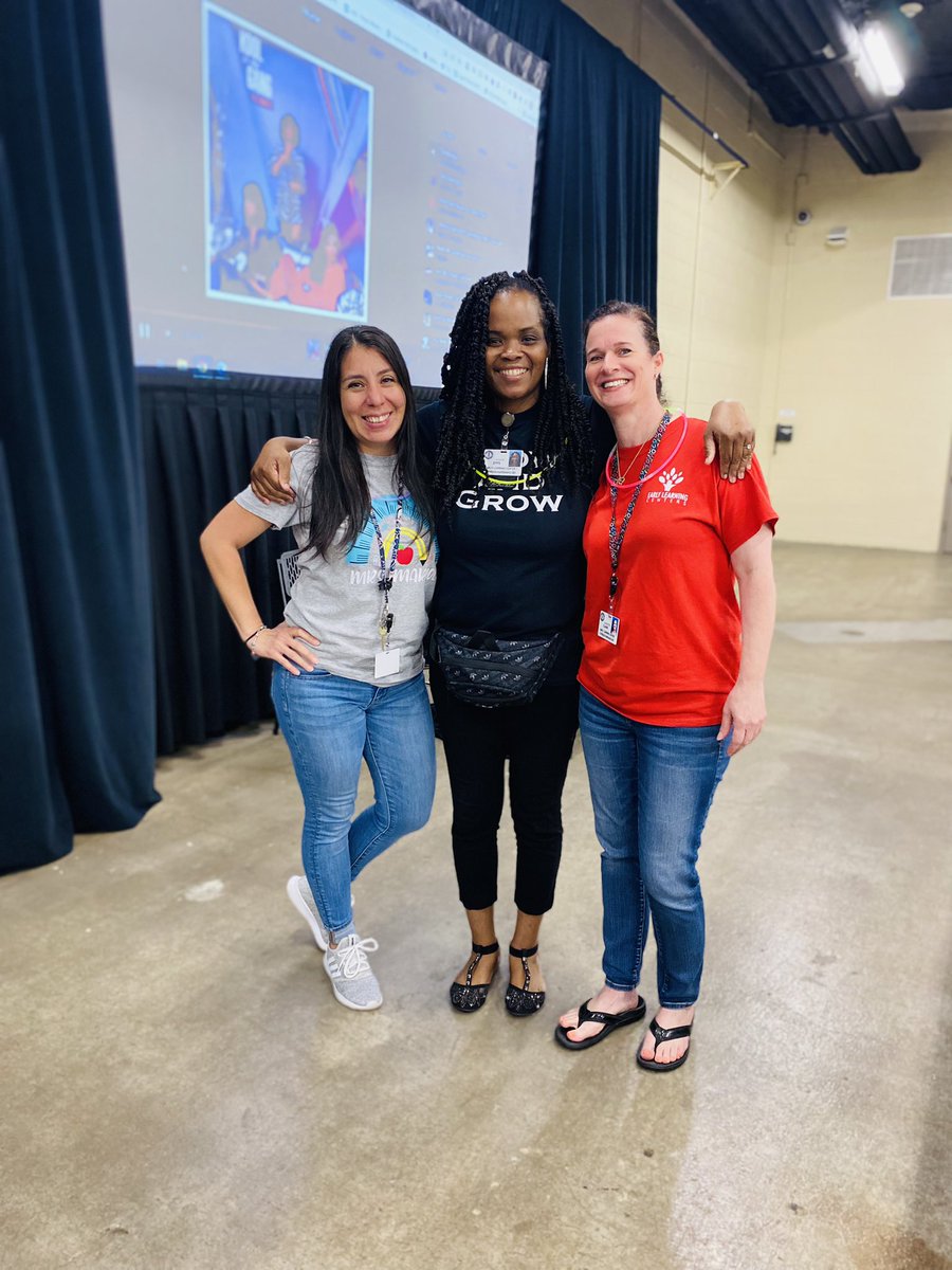 CFISDNydia's tweet photo. The @CFISDELCS staff enjoyed an evening of hands on activities focusing on teaching the whole child! #GlowingandGrowing #EarlyYears #Play2Learn https://t.co/25d5IFlUkZ