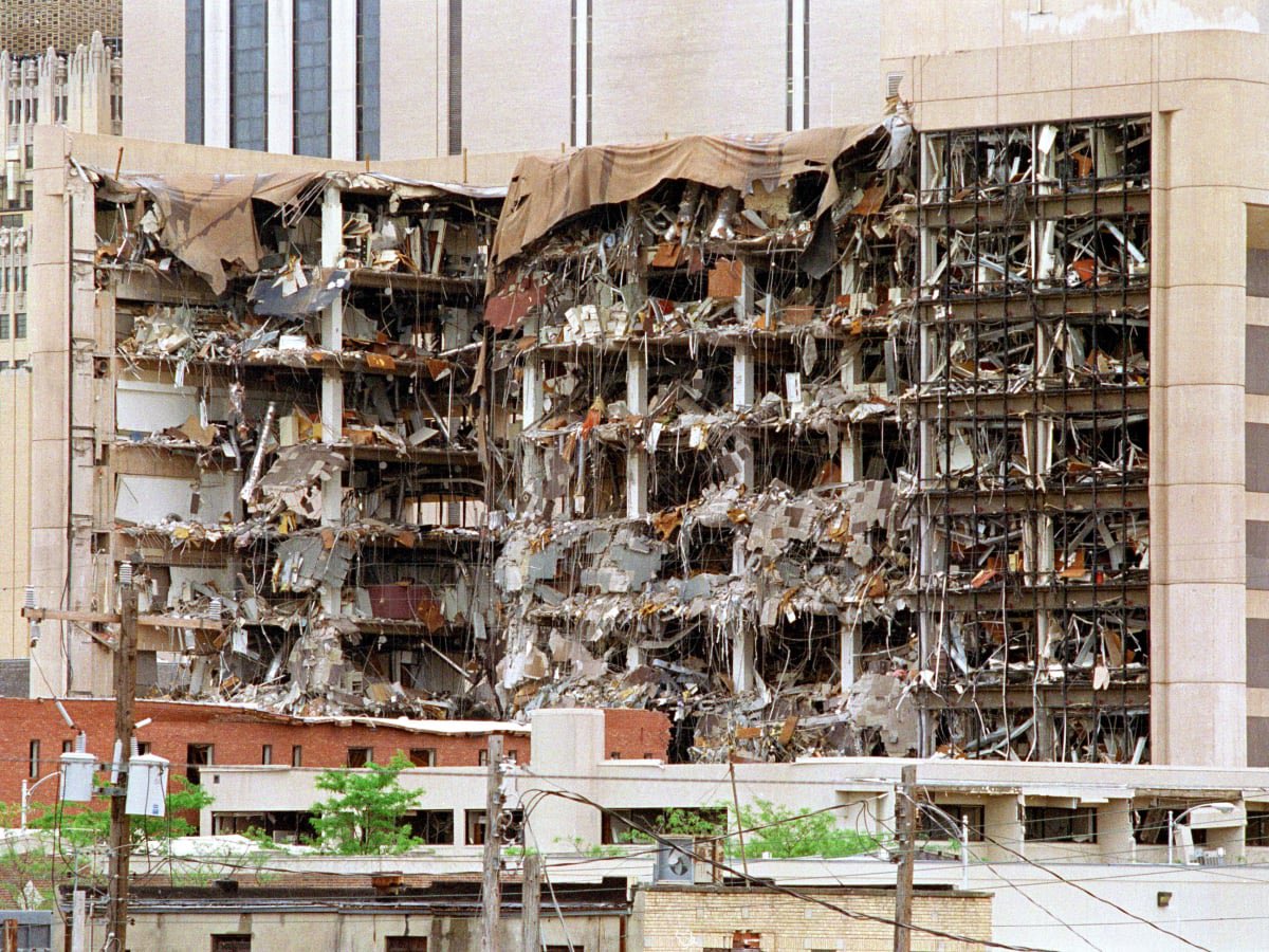 etoddfisher's tweet photo. 27 years ago today. We remember the 168 people who lost their lives and all those so terribly impacted by this horrible day. #weremember #okcmemorial https://t.co/za1HFpIkCJ