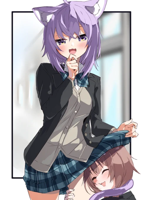 #できたてころね
#絵かゆ 
#100日チャレンジ
2日目
🍙「僕の足見てどうしたの?えっち～w」
🥐「おかゆ～❤」すりすり 