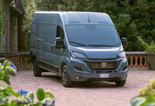La furgoneta Fiat Ducato se ha actualizado recientemente con una importante batería de mejoras tecnológicas; entre ellas, un completo abanico de sistemas de asistencia a la conducción (ADAS). ¡La hemos probado y te traemos nuestras impresiones! ow.ly/4kxj50IMahV