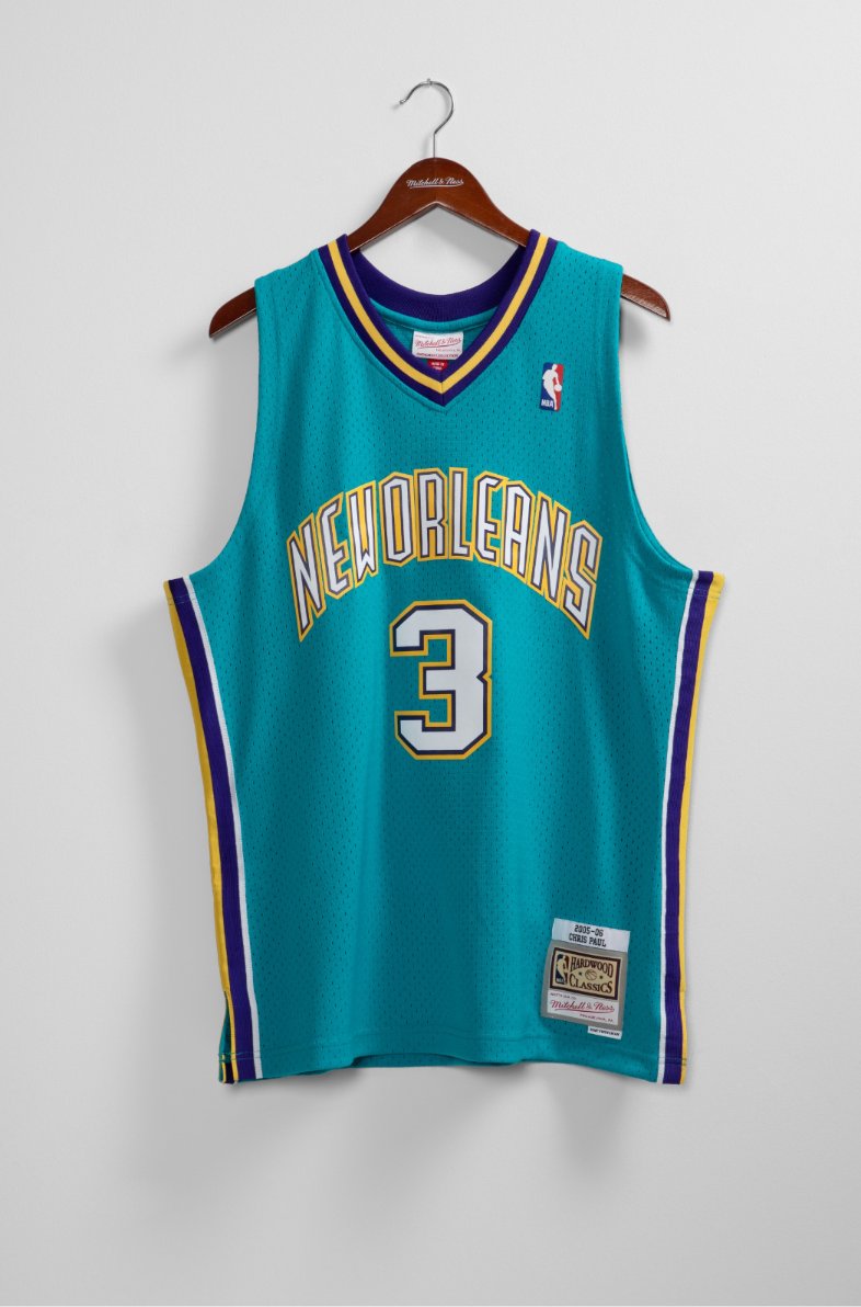 Lot Detail - 2007-2008 Chris Paul New Orleans Hornets Game Used &  Autographed Road Jersey (JSA) (UDA)