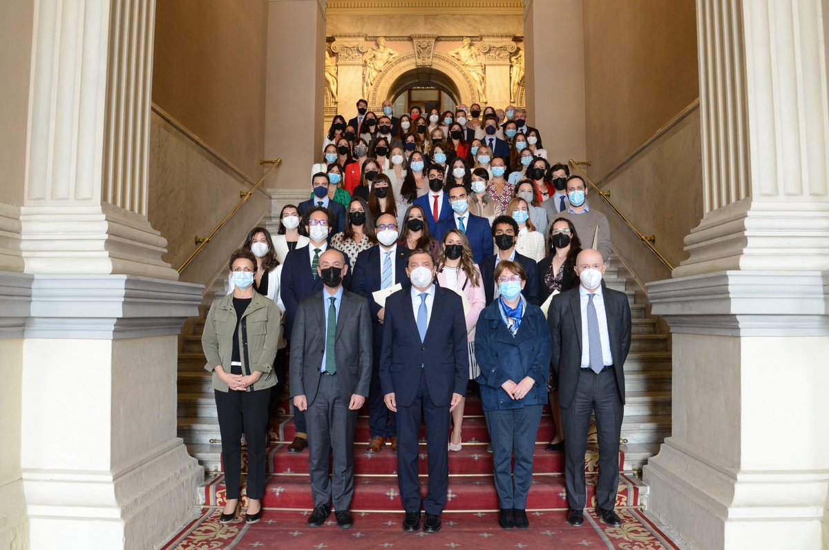 gobmapa's tweet photo. El ministro @LuisPlanas destaca la contribución del Cuerpo Nacional Veterinario @ACN_Veterinario al objetivo de mejorar la #SeguridadAlimentaria y el papel fundamental que desarrolla en relación al sector agroalimentario
➡️https://t.co/owGrUcVYlH https://t.co/LMpmCUsYok