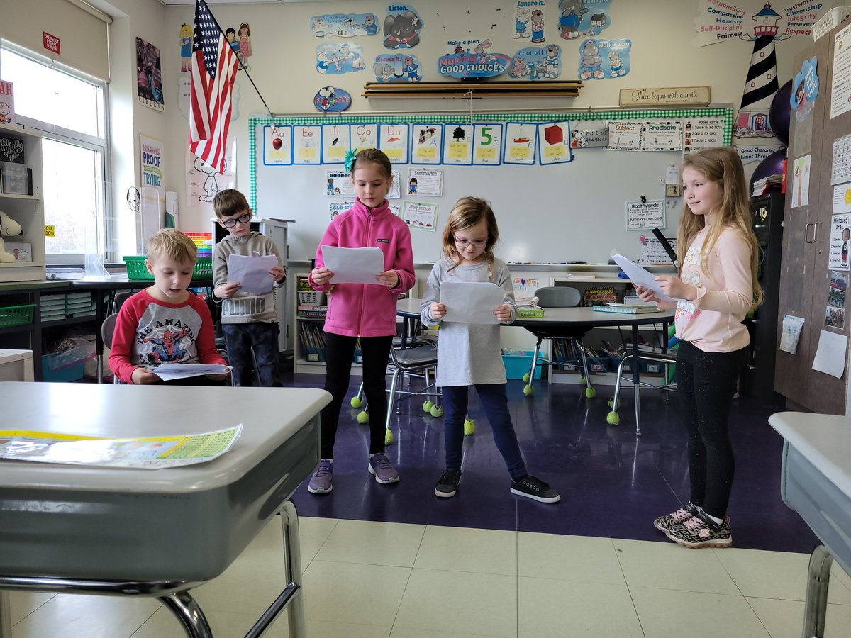 Mrs. Etzel tweet media