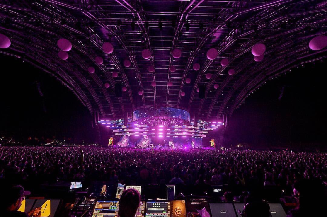shvtpink's tweet photo. blackpink at the coachella 2019 https://t.co/ZEFFxEZBi2