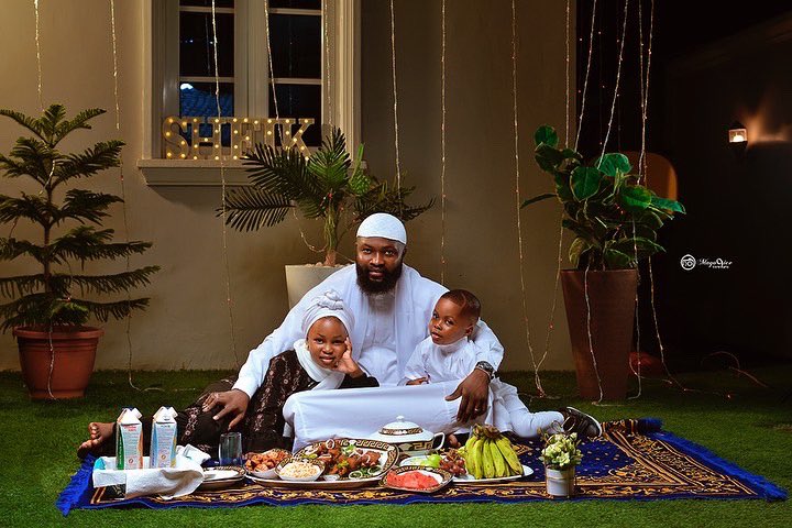 mayo9icee's tweet photo. Because it’s Ramadan 

I took these beautiful pictures 

You follow me on IG for more beautiful pictures @mayo9ice

#chrisland
#RamadanMubarak 
She’s 10
She’s 13
#chrisland
#Ramadan 
#Ramadan2022 #JummahMubarak https://t.co/ishazWlkwQ