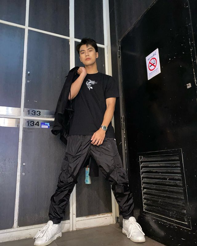 alxohmsin's tweet photo. OH SHITT OHMPAWAT EMNG YA GA ADA OBAT+BIKIN ORNG CEPET MATI SIH!!!🥵🥵
#ohmpawat #gaadaobat https://t.co/1QocYnDiZ0