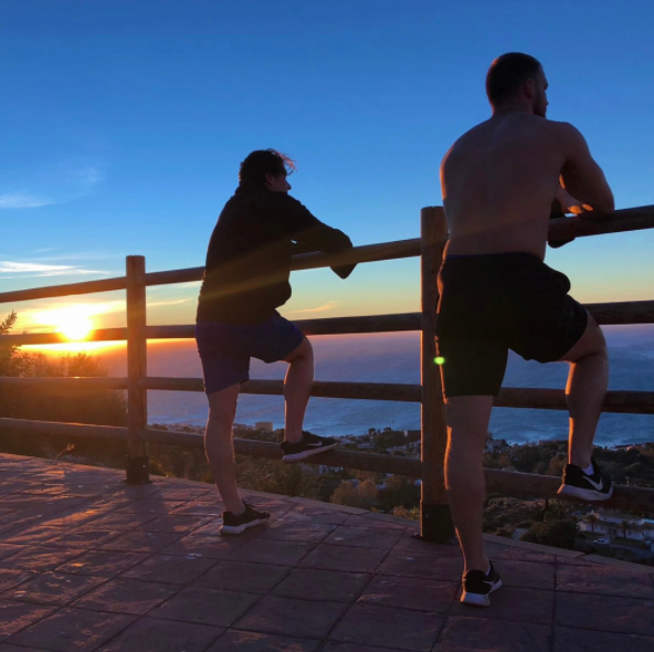 basics_boxed's tweet photo. Go for a run
Go for a walk
Or simply catch up with your friends...
Will do wonders for your mood :-) Trust us!
#boxedbasics #curatedselfcare #mensgroomingkit #sustainable #lookinggood #feelgood #selfcare #menselfcare https://t.co/WQwnIeXno0