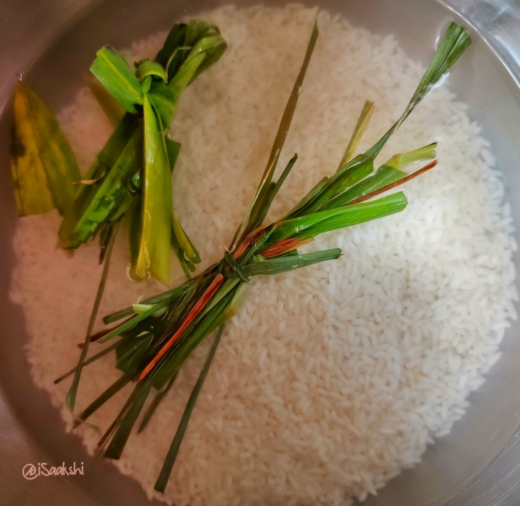 iSaakshi's tweet photo. Guesses anyone?
#kitchenyoga #desitadka #cooktoheal #foodphotography #foodie https://t.co/gFKWpH9pjy