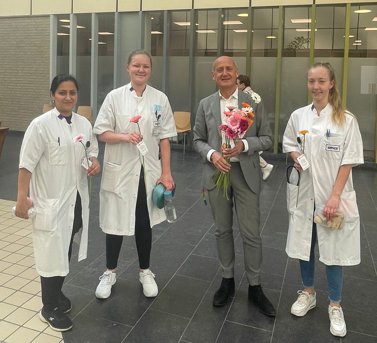 Ate van der Zee tweet media