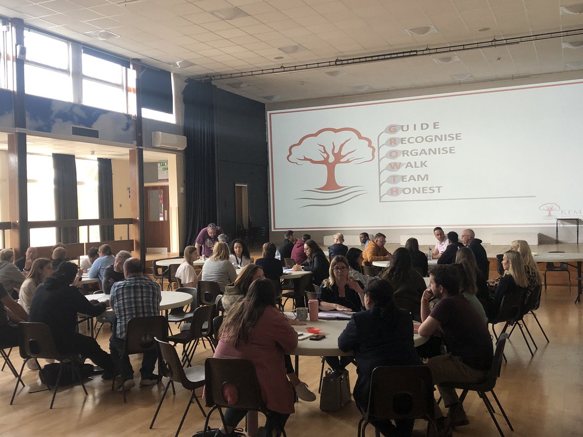KAKempston's tweet photo. A great session today delivered by @JSimmon11164712 focusing on GROWTH and behaviour. #alwayslearning #highexpecations https://t.co/o0bdrum55E