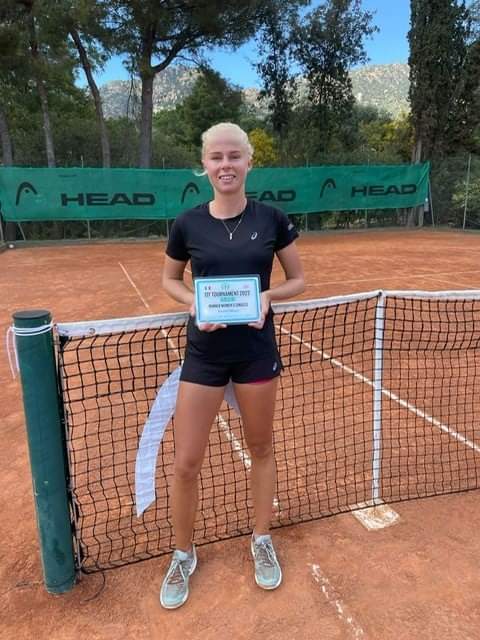 Not_Esportivas's tweet photo. ITF TENNIS!
Parabéns a tenista campeã a holandesa Eva Vedder (🇳🇱) que conquistou o @worldtennis de W25 de Santa Margherita di Pula na Itália, conquistando o terceiro titulo de ITF na carreira
#ITFWorldTennisTour #ITFtennis #tennis #W25SantaMargheritadiPula #EvaVedder https://t.co/tjqyfoPa6r