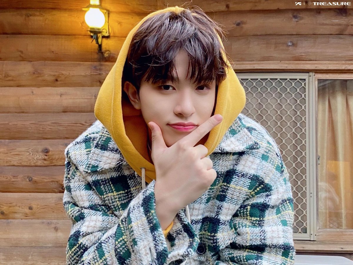 LayLay_2626's tweet image. Ohh junghwan!🥺 You grow so fast, I'm so proud of you 😭 I'm so happy to see you with this cuteness overload and I really like looking at you pictures, you're so cute, lovely, handsome junghwan!❤️
#SEOJUNGHWAN