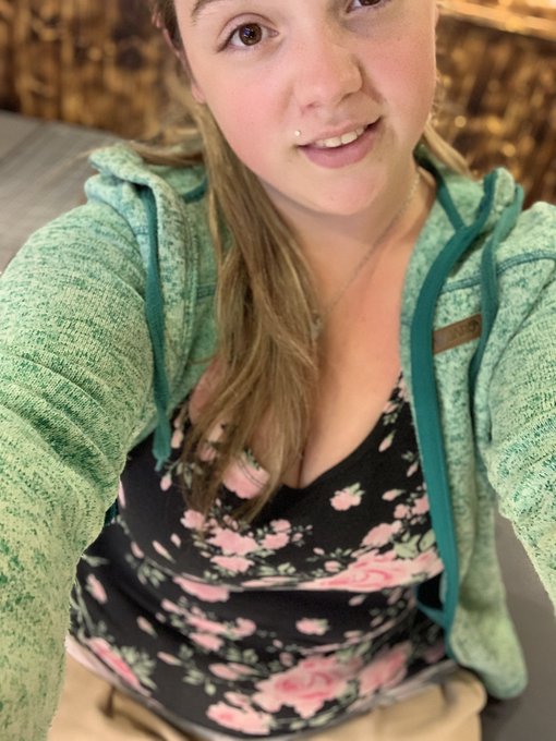 Wie geht es euch ? Ich habe noch paar Tage frei bis zum 27.4 ☺️😘 #kimberlycaprice #camgirl #amateurgirl<a href="/tag/teen"class="tags"><span>#teen</span></a><a href="/tag/camgirl"class="tags"><span>#camgirl</span></a><a href="/tag/bestfans"class="tags"><span>#bestfans</span></a><a href="/tag/big7"class="tags"><span>#big7</span></a><a href="/tag/mdh"class="tags"><span>#mdh</span></a><a href="/tag/amateurgirl"class="tags"><span>#amateurgirl</span></a>