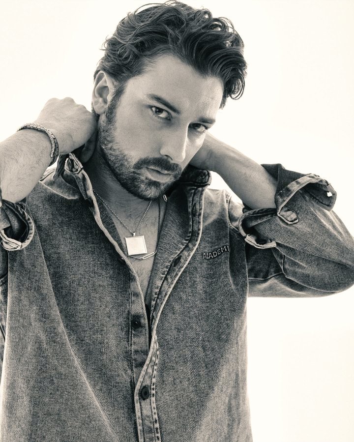 Si no llego tarde no soy yo jajaj
Pero Alpppppp 🤤😏😎💥💥

#AlpNavruz