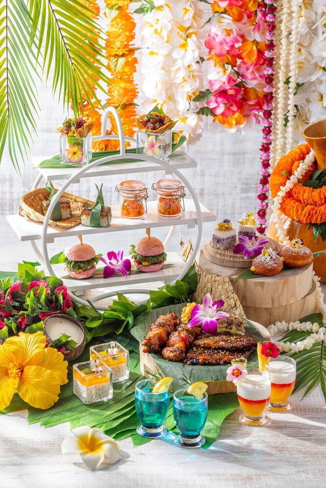 ヒルトン東京“ハワイアン”アフタヌーンティー、お肉プレートやココナッツ×紫芋スイーツなど - fashion-press.net/news/87102