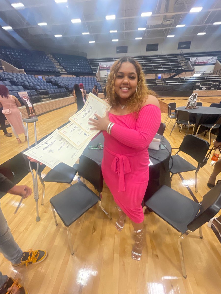 Proud of you #32! Mansfield Timberview girls basketball banquet!
“All Academic”
“District 5A all Academic”
“Academic All State”
“UIL regional state championship”
“2nd year LadyWolf Ball”
“2nd team All District Team”