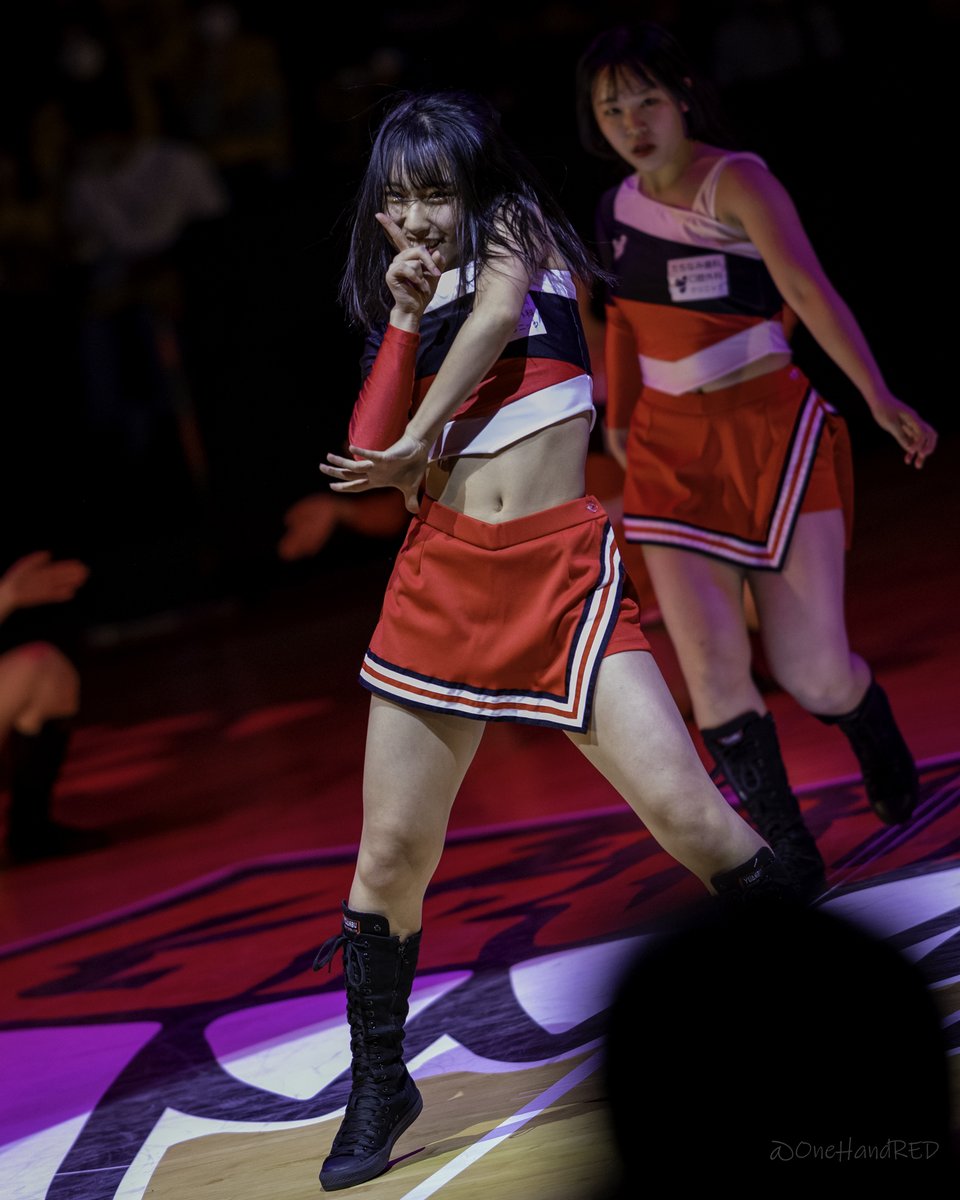 100_photo_hyaku's tweet photo. KAHOさんソロ
いちばんいい場面が撮れてて嬉しい!
#JumpandSweat #Garmiani
#KAHO #GOWエリート #Bチア
2022.4.17 vs宇都宮
#富山グラウジーズ #Bリーグ https://t.co/etl2hn8u69