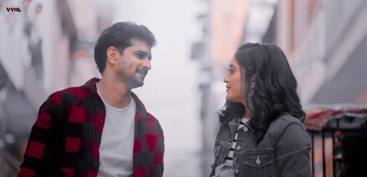 Boli Tujshe is such an beautiful song with wonderful cast and singers!
Shivangi and Tahir's chemistry is just so good and they looked so so so so good together!<3

#BoliTujhse #ShivangiJoshi #TahirRajBhasin