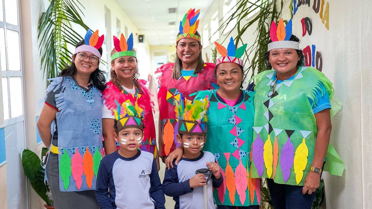 faama_edu's tweet photo. Muitas coisas nos relembram de um dia muito especial, de pessoas que sempre nos trarão a sua experiência e conhecimentos da natureza, e sabedoria de vida.
19 de abril é considerado o dia do índio e deixamos a nossa homenagem, lembrando desta data importante! https://t.co/8T66kQPGbp