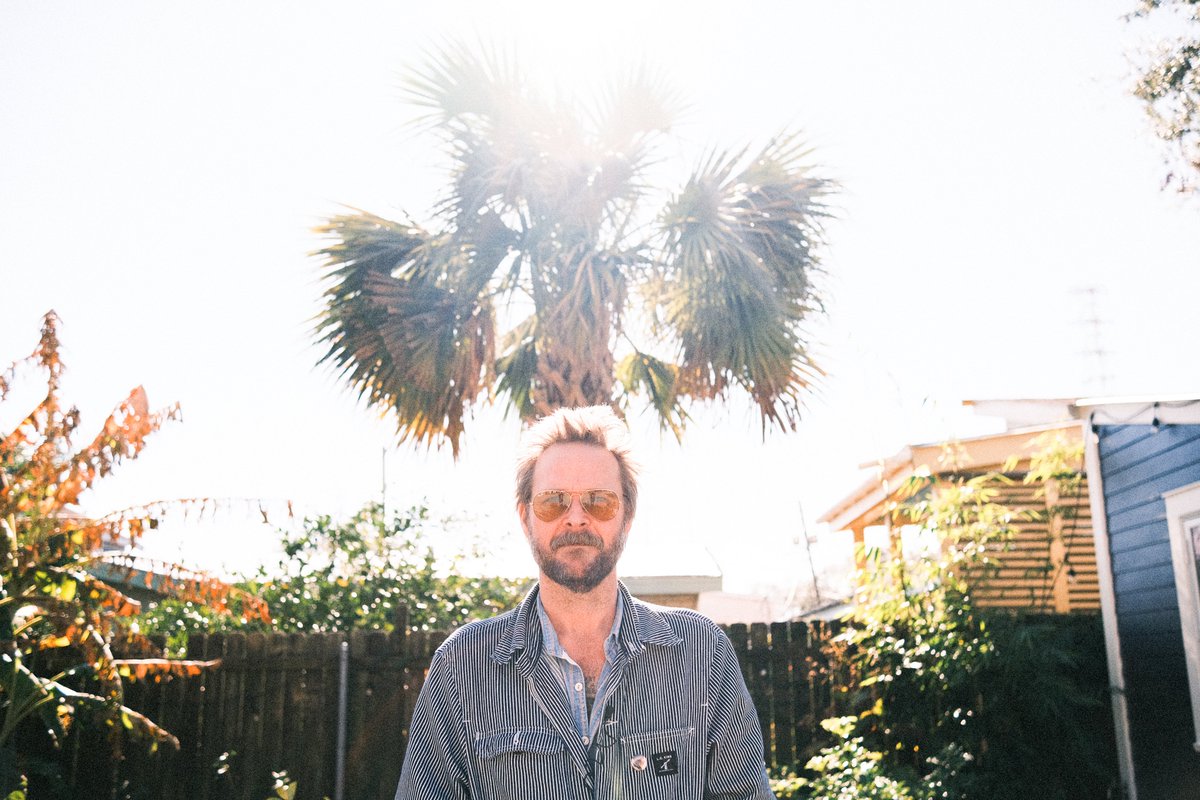 DeadOceans's tweet photo. For the first release from "Still Some Light Pt. 2", our @BillFayOfficial cover series, @hissgldnmssr covers "Still Some Light". Pre order for "Still Some Light Pt. 2" is available now, &amp; the physical LP will be available in stores May 6th 

https://t.co/JWTPAeDScS https://t.co/zzdIuiQsEV