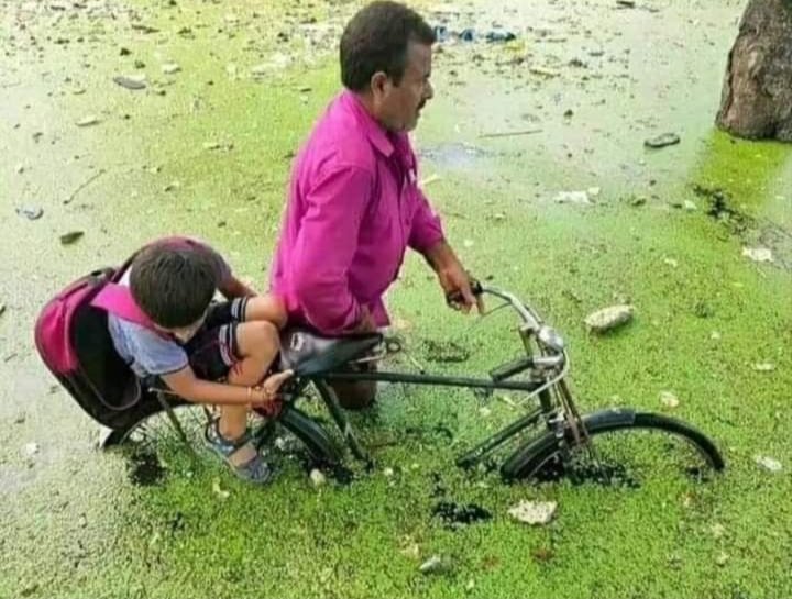 dc_sanjay_jas's tweet photo. अगर कोई 'जिम्मेदारी' की परिभाषा पूछे तो तुम उत्तर में सिर्फ एक शब्द लिख सकते हो -'पिता' ..
..और शायद यह सर्वश्रेष्ठ परिभाषा होगी..!!
#पिता https://t.co/QP1NPzDvXH