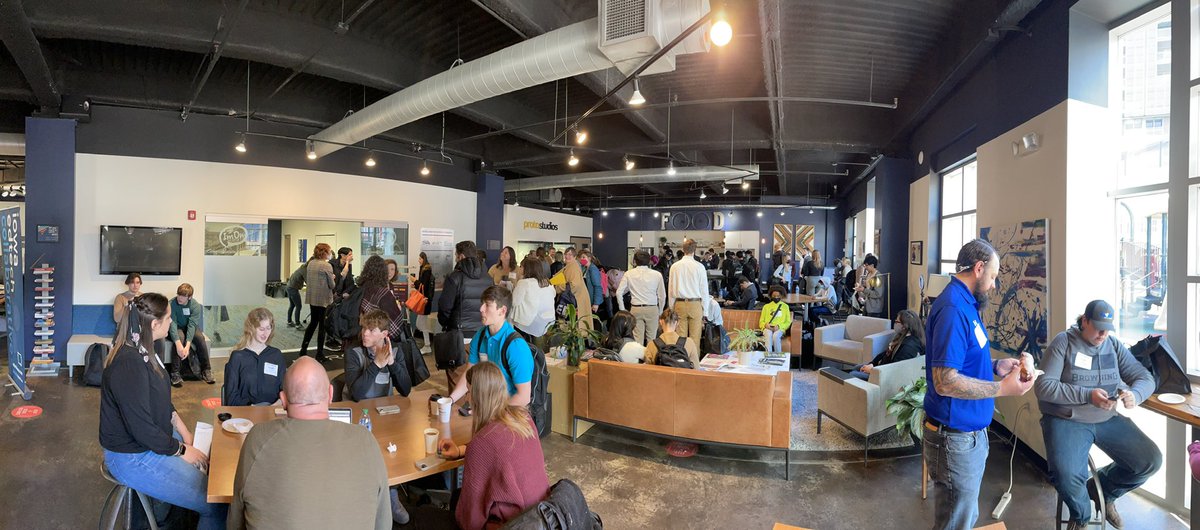 EdTechIowa's tweet image. .@ICMERGE is buzzing as our students and educators arrive for Design Dash! Over the day 100+ students will take problems they face in their everyday lives and turn them into a business idea. #EdTechIowa #EdTech