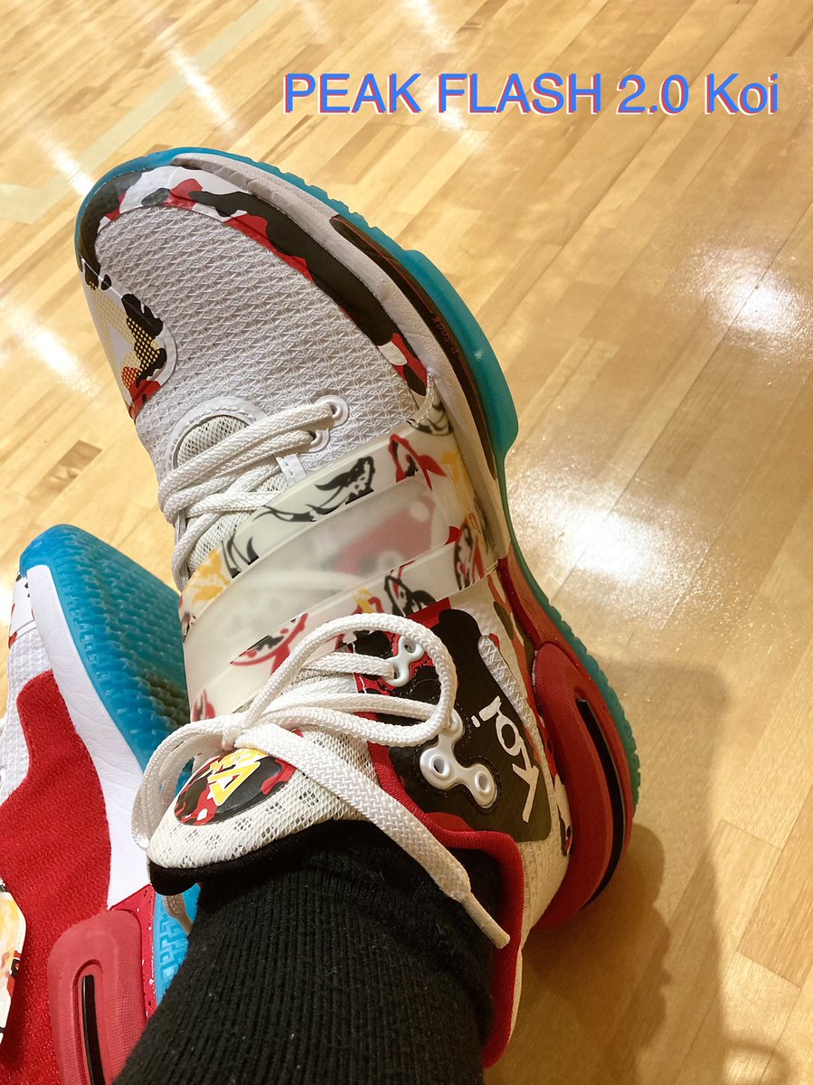 OhtakiM's tweet photo. 火曜🏀バスケ
20代前半とオール3対3😵
走れていたけど、体力的に後半はDFできてなかったなぁ😵精進あるのみ😣

PEAK FLASH 2.0 Koi
フィーリングッド👍変な悪さをしないバッシュだと思う✨お気に入りです✨

#PEAK
#FLASH2.0 https://t.co/2kFcDXlNuN