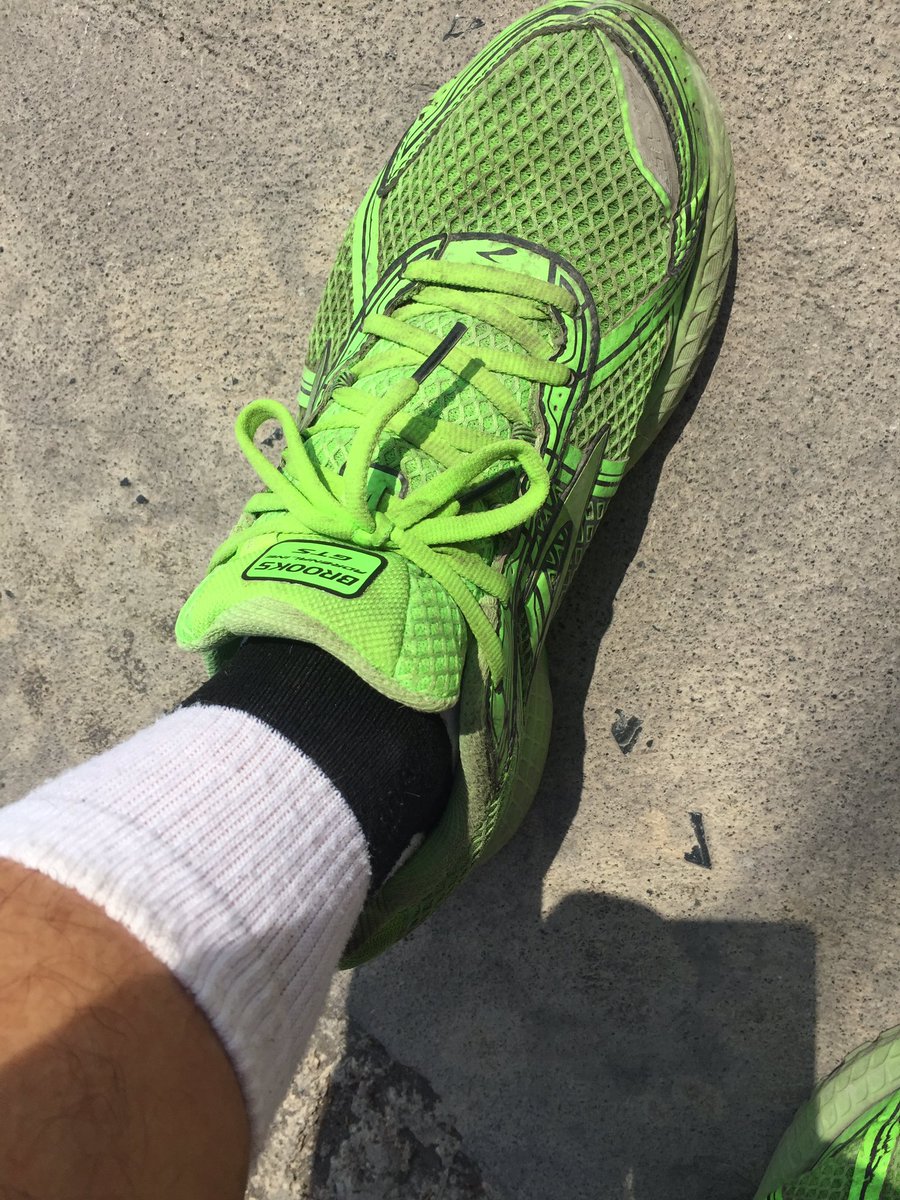 ovidiogarciav's tweet photo. Ready with the daily routine. I’m done ✅ with 7km. Have you already done your daily routine? Remember that not everything is cardiac surgery or cardiology in this world. Of course, I also submitted for publication 5 articles about HVD, TEER and CPG. Let’s get cracking! https://t.co/pVU4OrtKUX