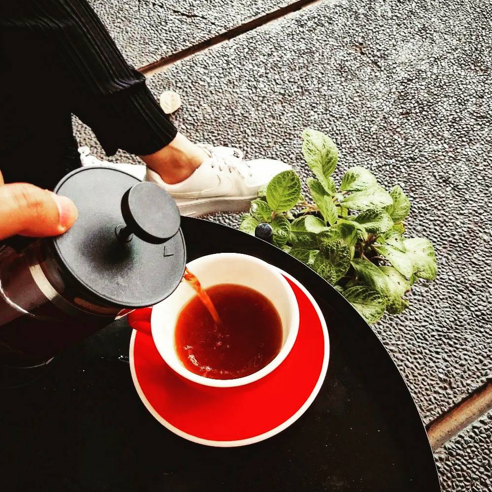 Lovely day for a cup of coffee. Yang habis Tarawih. Silahkan gabung. Segelas kopi hangat sebelum pulang. Kami tutup jam 11 mlm. ☕😊🙏

#thatslifecoffee #coffee #kopi #kopiindonesia #coffeetime #bukapuasa #ramadan2022