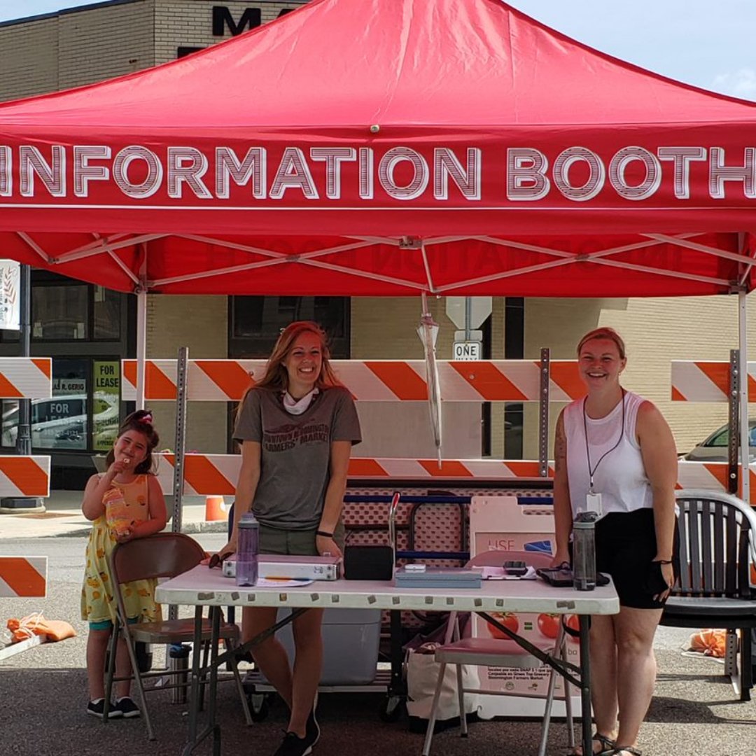 Love the Downtown Bloomington Farmers' Market? 💕 Volunteer with us!

Help us celebrate the 25th anniversary season of the Downtown Bloomington Farmers' Market and continue to make our markets run smoothly by volunteering with us.