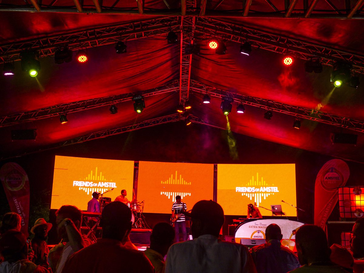 bujaevents's tweet photo. Une fois de plus,Buja Events sera avec vous dans #friendsofamstel ce vendredi le 22/04/2022 à skystar.Venez vivre des moments vibrants et lumineux.
#brarudi #friendsofamstel #bujaevents #kigingi #rflow #doublejay #djiverson #djkatlous https://t.co/my6AzwVUnN