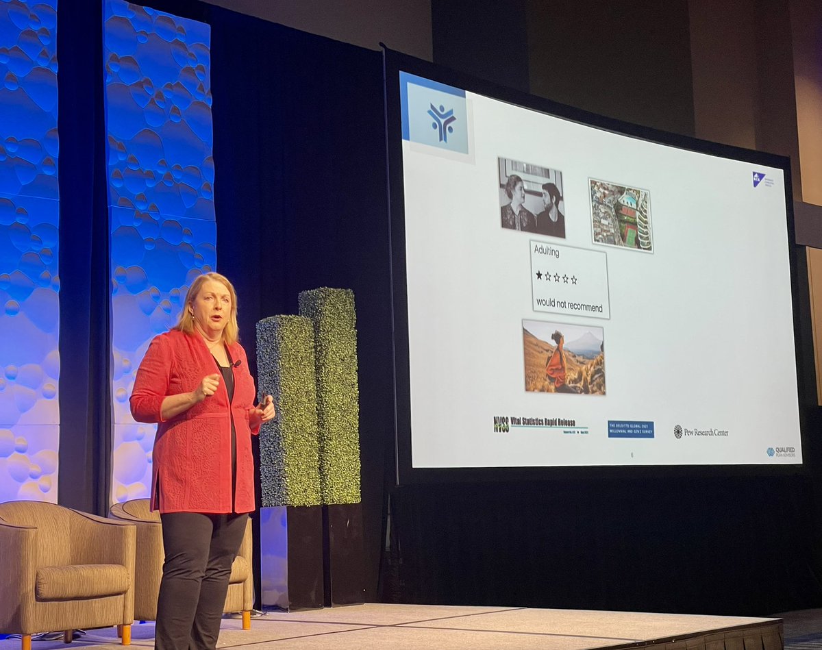 mwalno's tweet photo. I ❤️ to hear @scsconsultants speak - not only is she a master storyteller, she doesn’t use ppt slides - she uses pics &amp; audience is engaged (even the tweeters) @QPAdvisors #Fiduciary Summit #401k https://t.co/jVtsiykThO