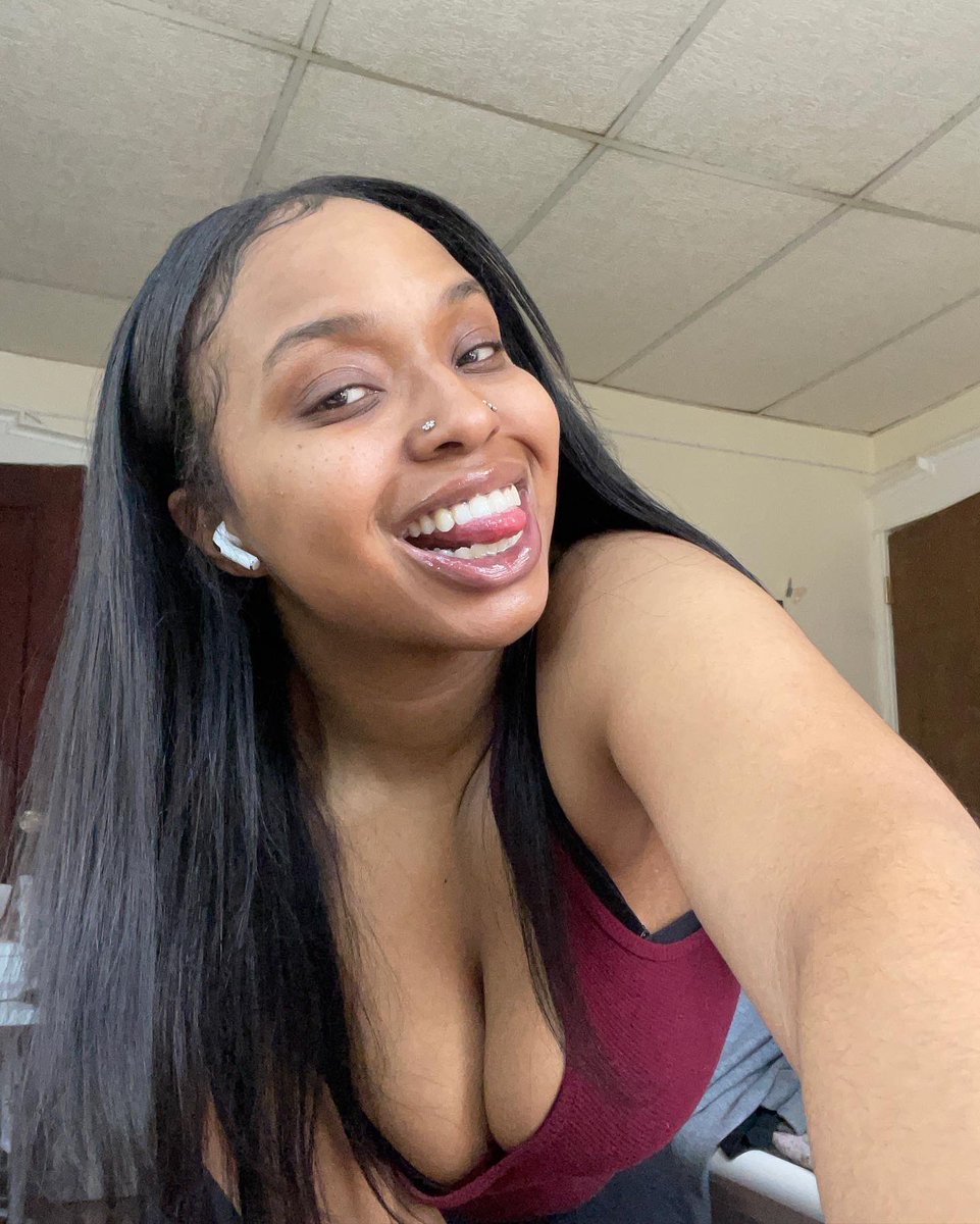 Jas_TheBunny's tweet image. top of the morning x 10 🍯