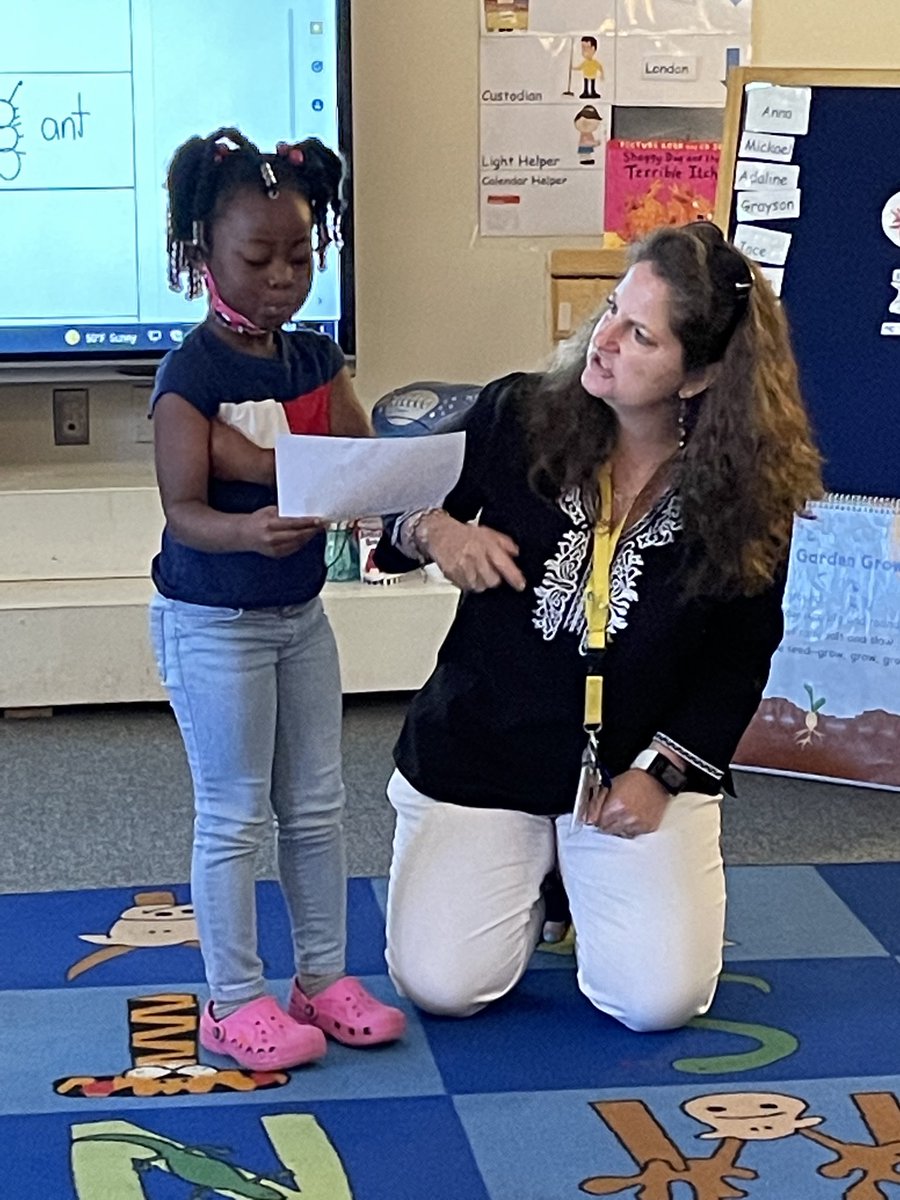 faithkendallsc's tweet photo. Pre-K Bookman Beacons practicing AVID Focused Notetaking. @RichlandTwo @BookmanRoad @kjameshill @AVID4College @AVIDProflearn @AvidSoutheast @DrBaronDavis https://t.co/OEhAKiVznA