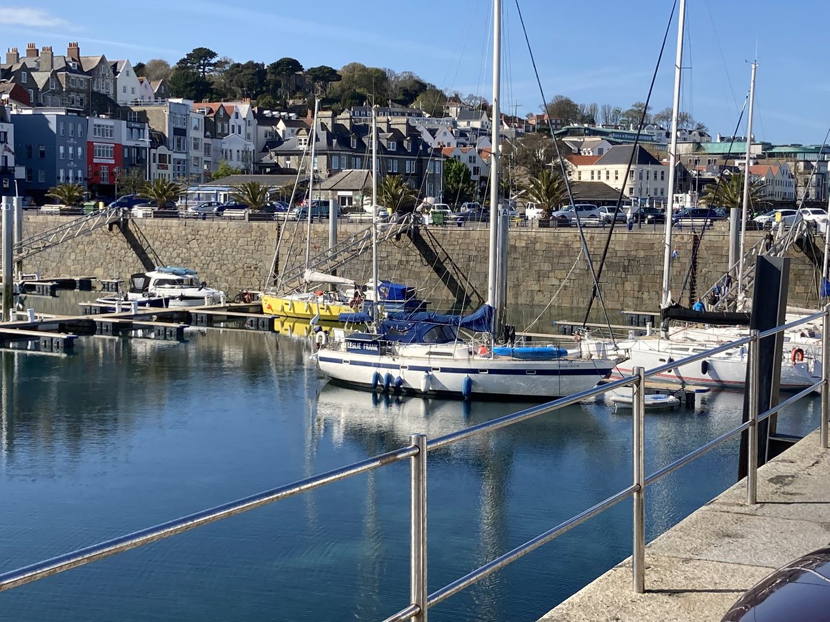 BuildPassUk's tweet photo. We donβt always work on a bank holiday but when you get an air test on the island of Guernsey it is hard to say no!
#airtesting #airtightness #airleakage #blowerdoortest #airpressuretest https://t.co/OF5hMKnAxO