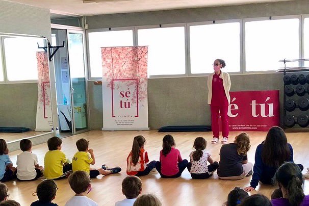 VilarealBC's tweet photo. 🙌Primer dia de #CampusVRBC i primera xerrada de @setuclinica sobre la importància de la salut bucodental!
🪥Durant aquests dies, els participants atendran als especialistes per seguir recomanacions
📢‼️El dijous a les 13h la xerrada estarà oberta a tot el món
#SomVila💪🏀🧡💙 https://t.co/MyICXXocUN