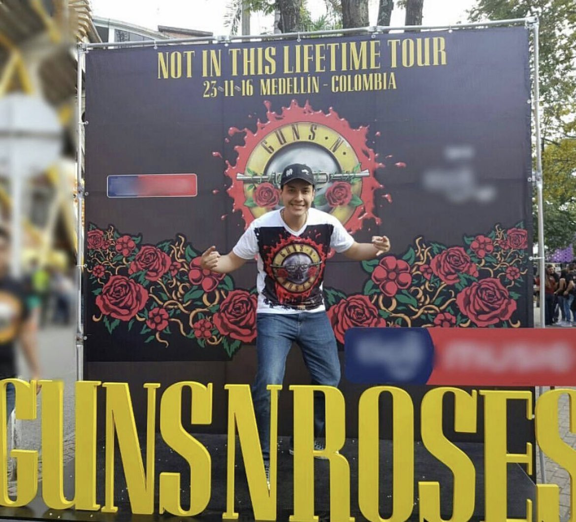 Migueldz1's tweet photo. #mitop3GnR Welcome to the jungle - Patience - Estranged @Radioacktiva_ https://t.co/GJDNJqt4I1