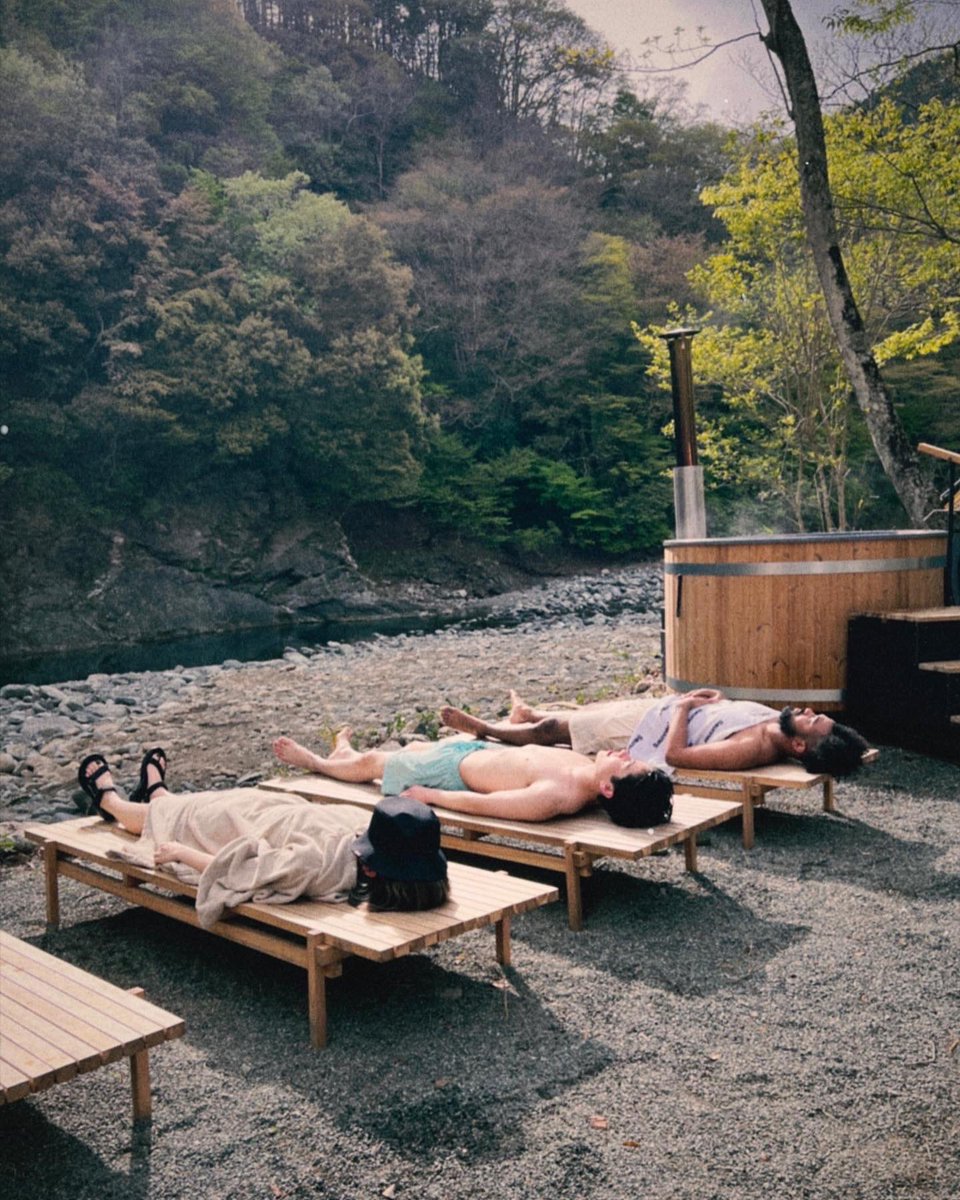 KasimEricson's tweet photo. 初体験な事が多くて、胸いっぱい��なり��した🧖🏾‍♂️🚣🏾🏕
貴重な体験で楽しい撮影でした！
ありがとうございました！
#ttne #sauna #サウナ #キャンプ #SilentRiver https://t.co/fsZ2SZBtpu