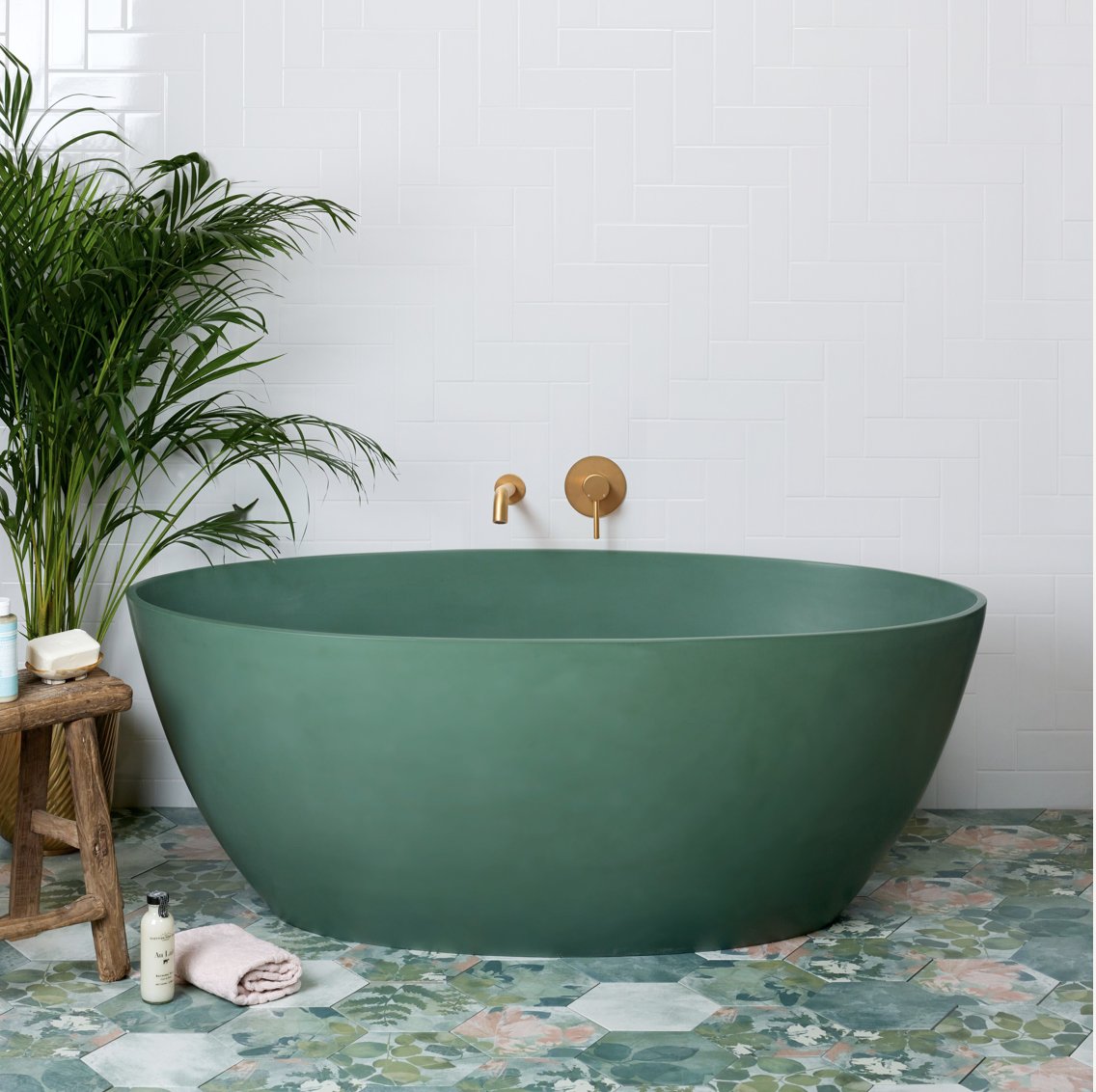 BCDesignsUK's tweet photo. You're loving this amazing buy as much as we do π
Our range of green baths are proving to be our most popular seller of 2022
π BC Designs Esseta bath
#bathroominspo #bathroomdesign #handmadebaths #handmade #luxuryathome #homestyle #freestandingbath #bcdesigns https://t.co/0vlon0eSVv