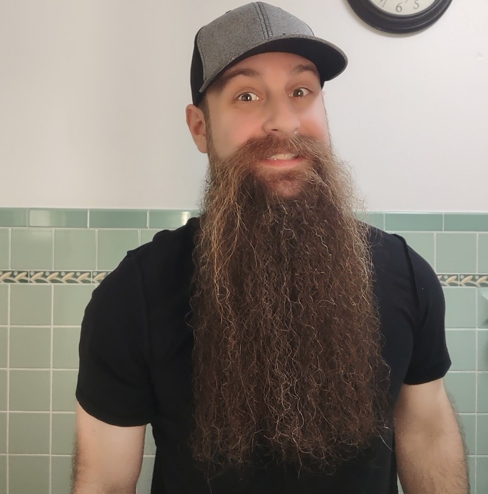 TMary53's tweet photo. EEGADs - @angryfarmerboy went from his baby picture to THIS! #beard #crazybeards, #Longbeards, #bearddads, #Twitch, #Streamer, #DBD, #retrogaming, Come on down to the farm https://t.co/f6t54QkFY3