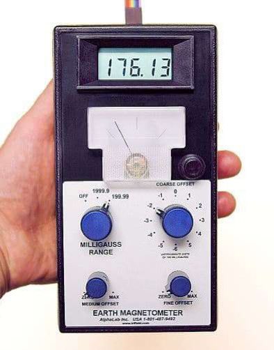 GHHS_batman's tweet photo. ⚡️⁉️QUESTION OF THE WEEK⁉️⚡️ what is a magnetometer and a Langmuir probe???? Hint: MAGNETometer and a Langmuir probe measures something -⚡️ 😧🧐 answer in the comments 👇👇@CclineG @uah_inspiress @CCBOEAL @John_HoodGH @shanebarnette #science #inspiress #ghhs #batman https://t.co/jDpN751xp2