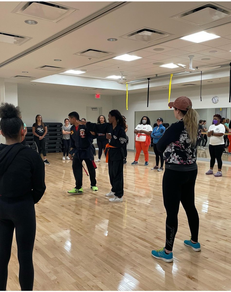 iKarateClub's tweet photo. Free Self Defense Seminar with 4FitK was a success 🙌🏾 👌 

Thank u to all our sponsors: Gaby Marroquin (That Real Estate Girl), Fit4K, Cricket Wireless, iKarate Club, BeSpoke Apparel, Carrollton Bank, Community Title Services, &amp; Azteca Insurance https://t.co/g8WjFCCvNX