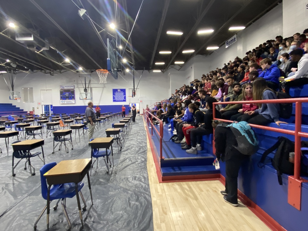 AHS_News's tweet photo. AHS Freshmen and Sophomores were on campus this morning prepared to the begin the ACT Aspire. Thank you to Mr. McMillion, Mr. Herron, and everyone who works to make this happen! Special thanks to Chartwells for seeing that our students have a good breakfast to start the day! https://t.co/3G9msMTJcI