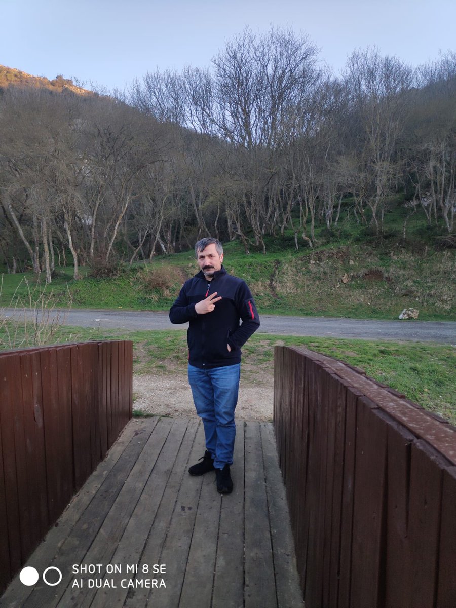 zor olan sevdayı yüreğinde taşımak değil zor olan sevdayı hak edene vermek ✌✌✌🌺🌺❤✌✌✌