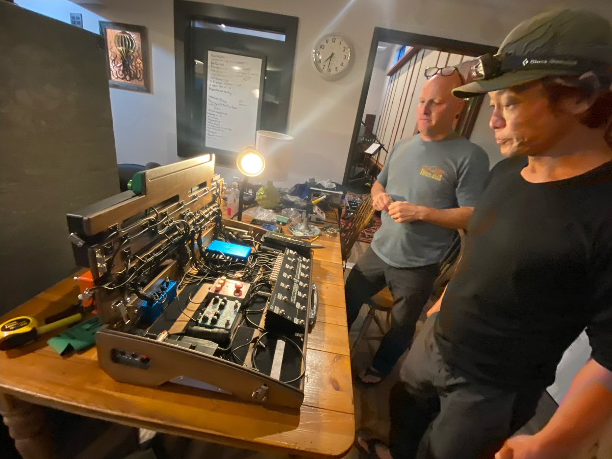 SCI_Official's tweet photo. 💨 Under the hood of Kang’s new pedal board! Thanks to @ArraySchmidt, @Strymon and @HologramElec for the new toys! #SCIsoundlab https://t.co/nIvTEVFEu6