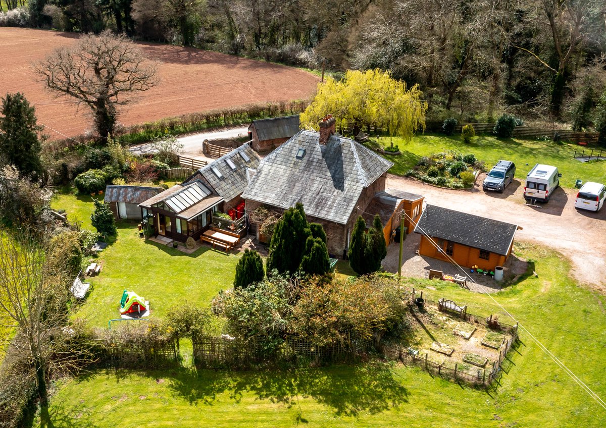 RRKProperty's tweet photo. This 19th Century 5 bedroom stone cottage previously formed part of the Treago Castle estate is now for sale at RR&amp;K. With 1.5 acres of land,  a one bedroom annexe and various useful outbuildings.
#cottages #cottagesforsale #stweonards #propertiesforsaleinstweonards #19thcentury https://t.co/5UkIySb6Uk