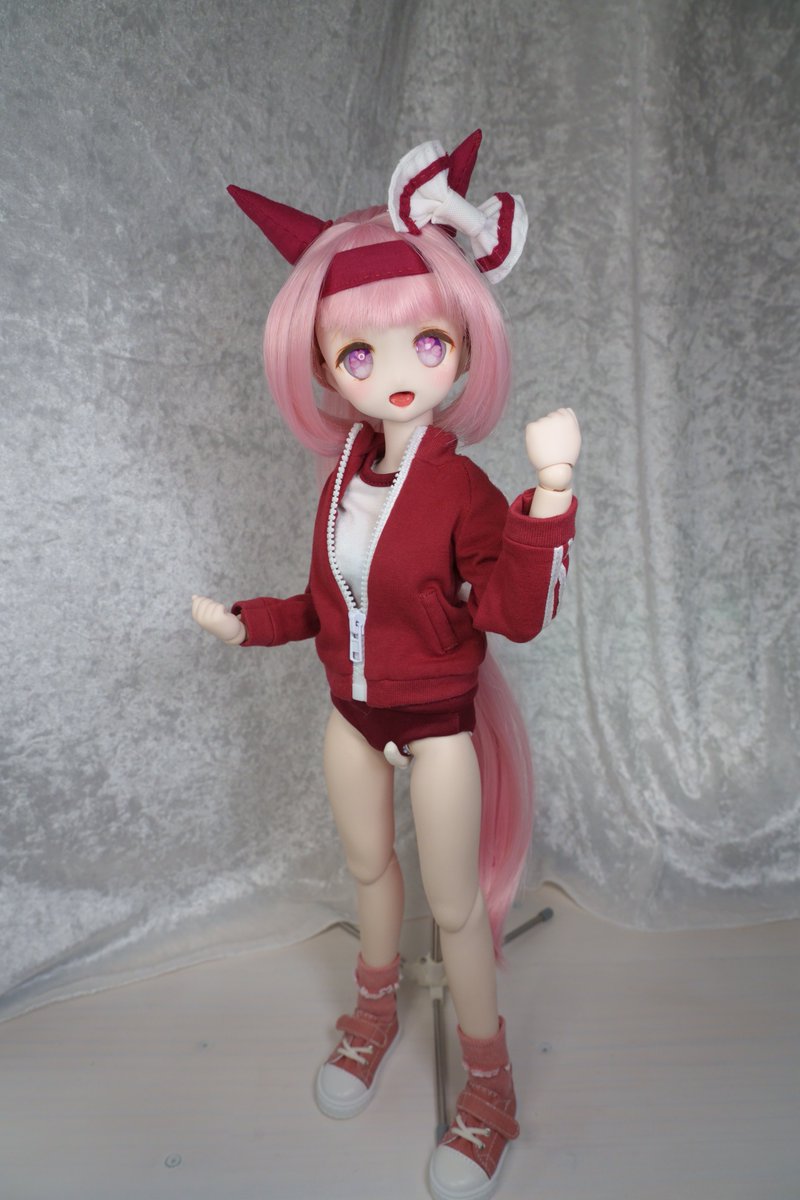 kemofure_fan's tweet photo. ウマ娘より、ハルウララ、ひとまず形になりました！
ヘッドは、昨年末にヤフオクでお迎えした、HARISEN(@azuazuazuta123 )さんのカスタムヘッドです！
勝負服はボークスの紅組体操服で妥協。

#はりせんっ子 
#うちの子かわいい https://t.co/qxfJSwl6mY