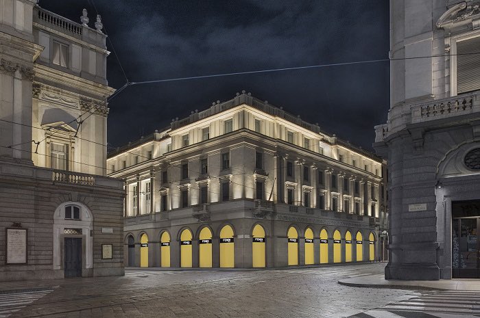 MarketingBites3's tweet photo. #Fendi Casa ha aperto il primo #flagship store nel centro di #Milano. Punta sull’interior #design. Cosa ne pensate? 🛋 https://t.co/RzZa7ca9uq