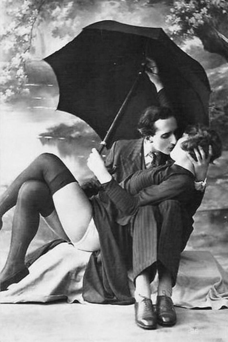 Antdef22's tweet photo. Caro Paul,
il nostro è un progetto, il vostro è stato un amore come tanti e Salvador Dalí sarà per sempre l’unico uomo che sarà riuscito a renderla felice. E soprattutto donna.
Dalí, Lettera a Paul Éluard.
#LiberandoIPensieri @CasaLettori
Dalí e Gala https://t.co/0MNDYpwxkc
